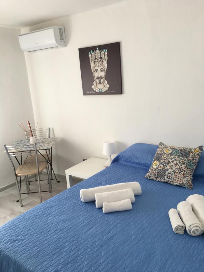 Al Centro Di Tutto Hotel Catania Ngoại thất bức ảnh